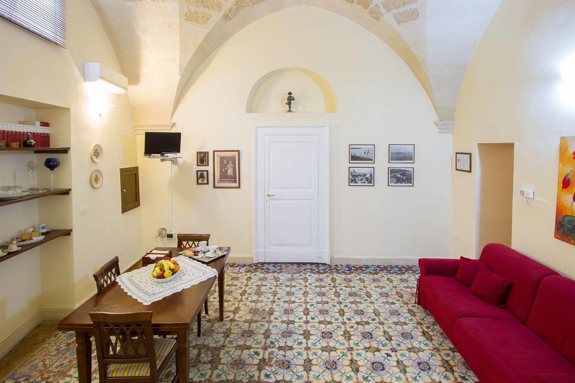 B&B Casa Li Santi Lecce Esterno foto