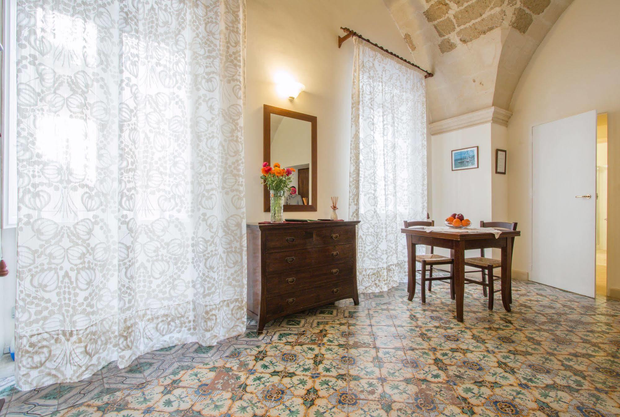 B&B Casa Li Santi Lecce Esterno foto