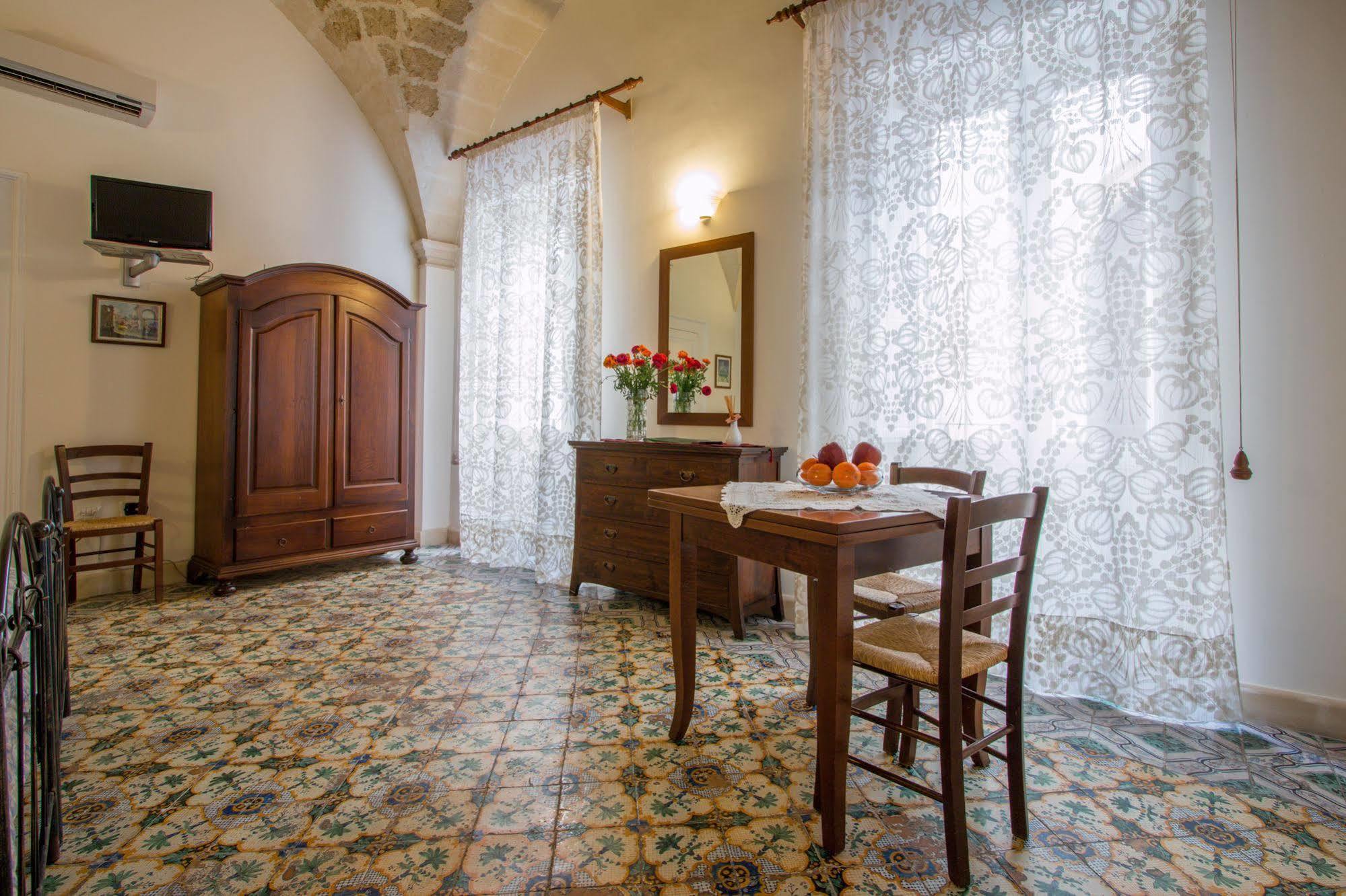 B&B Casa Li Santi Lecce Esterno foto